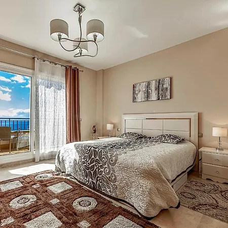 Great Ocean View Arena Apartment *